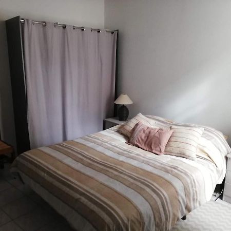 Orange: Appartement Pratique Et Idealement Place Orange  Luaran gambar