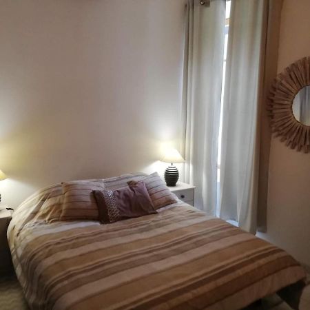 Orange: Appartement Pratique Et Idealement Place Orange  Luaran gambar